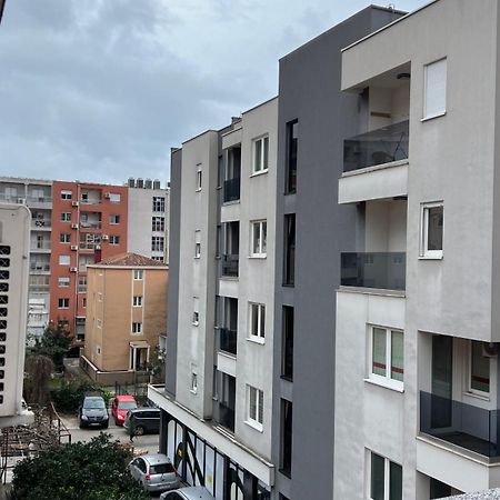 Apartments Holiday Budva Buitenkant foto