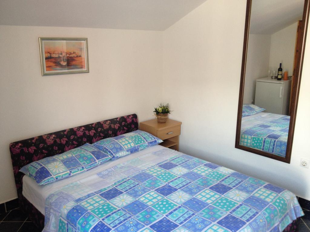 Apartments Holiday Budva Buitenkant foto