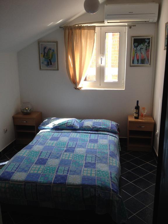 Apartments Holiday Budva Buitenkant foto