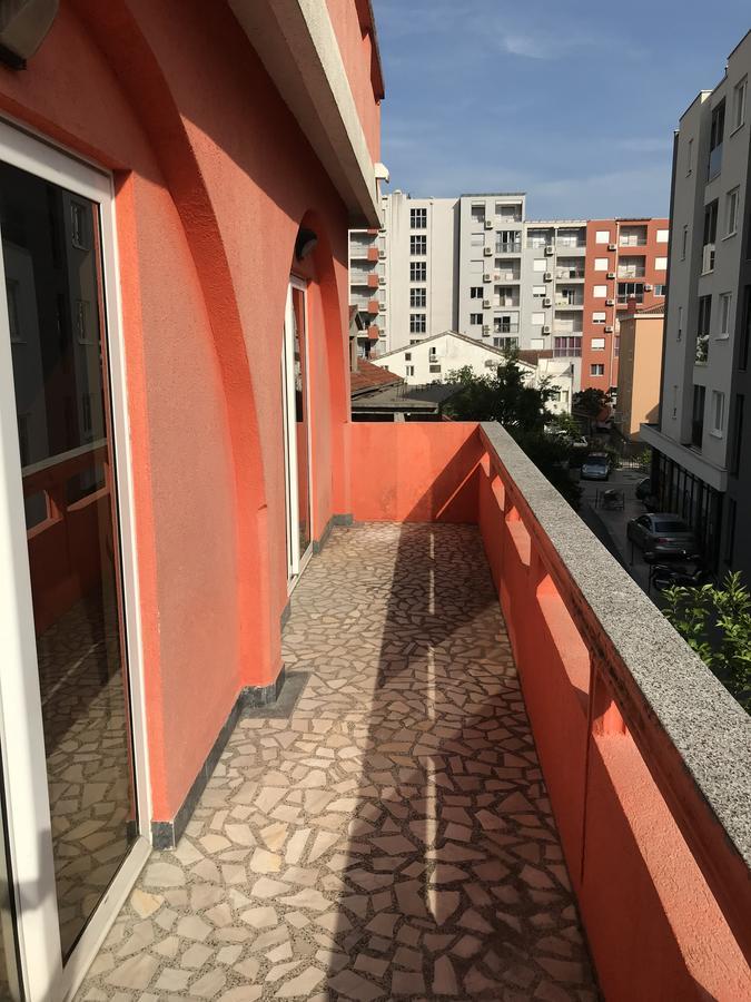 Apartments Holiday Budva Buitenkant foto