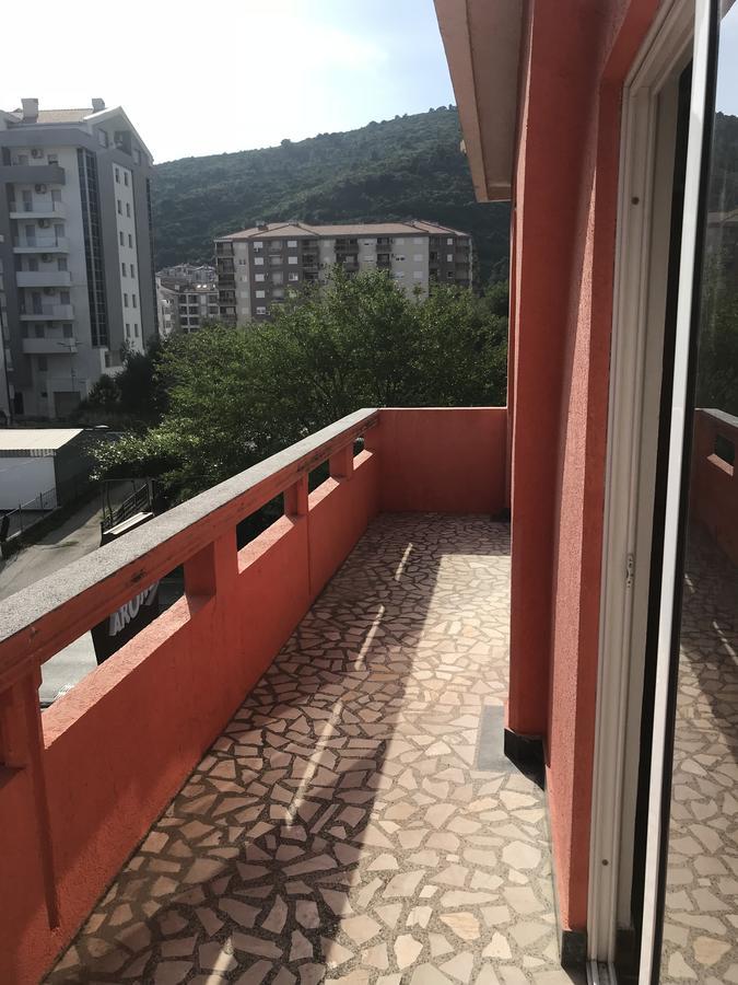 Apartments Holiday Budva Buitenkant foto